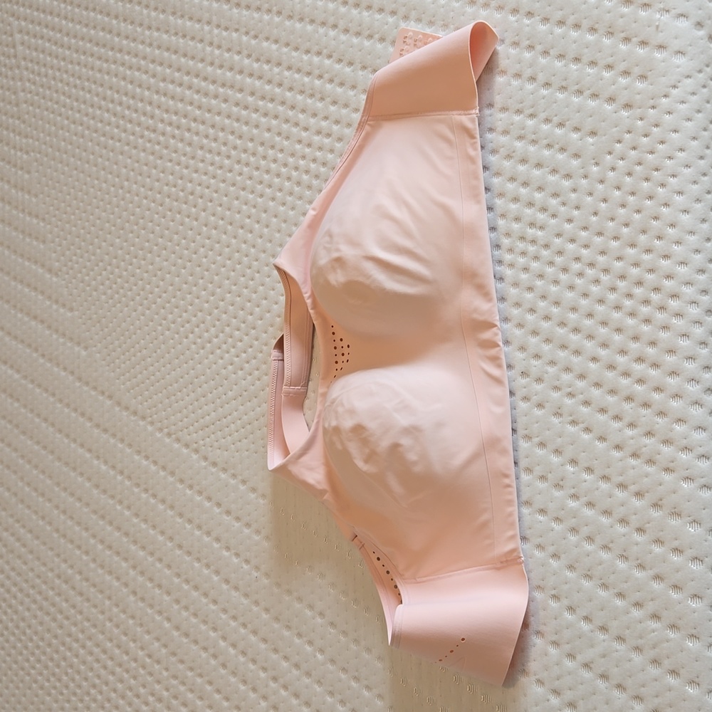 Lululemon Sports Bra 38DD
